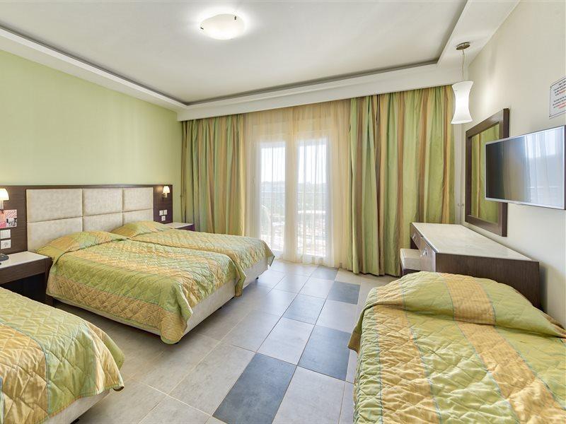 Majestic Hotel & Spa Laganas Esterno foto